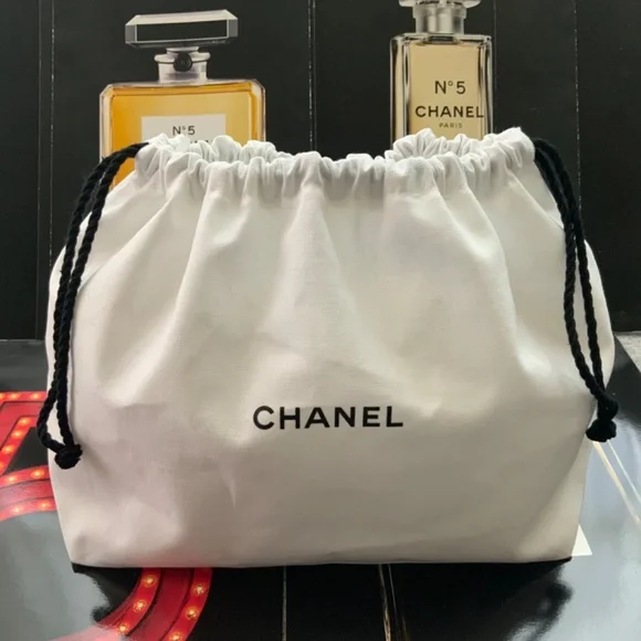 CHANEL white cotton canvas drawstring pouch cosmetic bag storage bag - AUTHENTIC - Picture 12 of 15